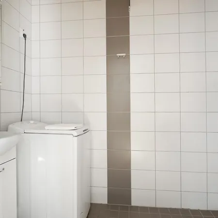 Kotimaailma Kamppi - 2br With Code Lock
